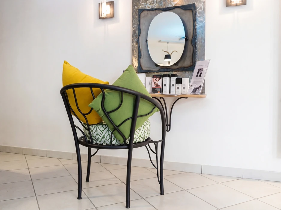 Salle d'attente d'un institut de beauté ou salon de coiffure